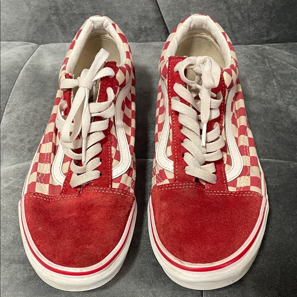 VANS Men’s Red and White Checkered Sneakers Size 9.5